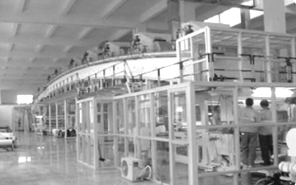 Applicazione di VEICHI AC200T in macchina di rivestimento